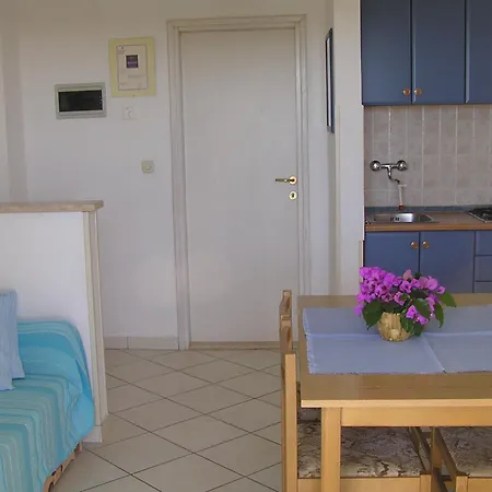 Paloma Blanca 1 Apartment *
